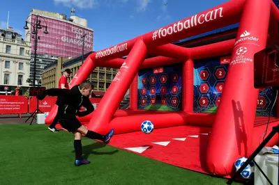 Santander Foofball Glasgow MR174 small